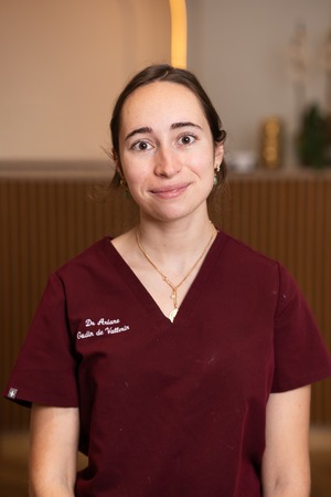 Dr. Ariane Gudin de Vallerin